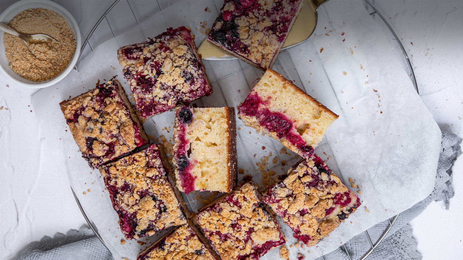 Plazma Cake with Fruit