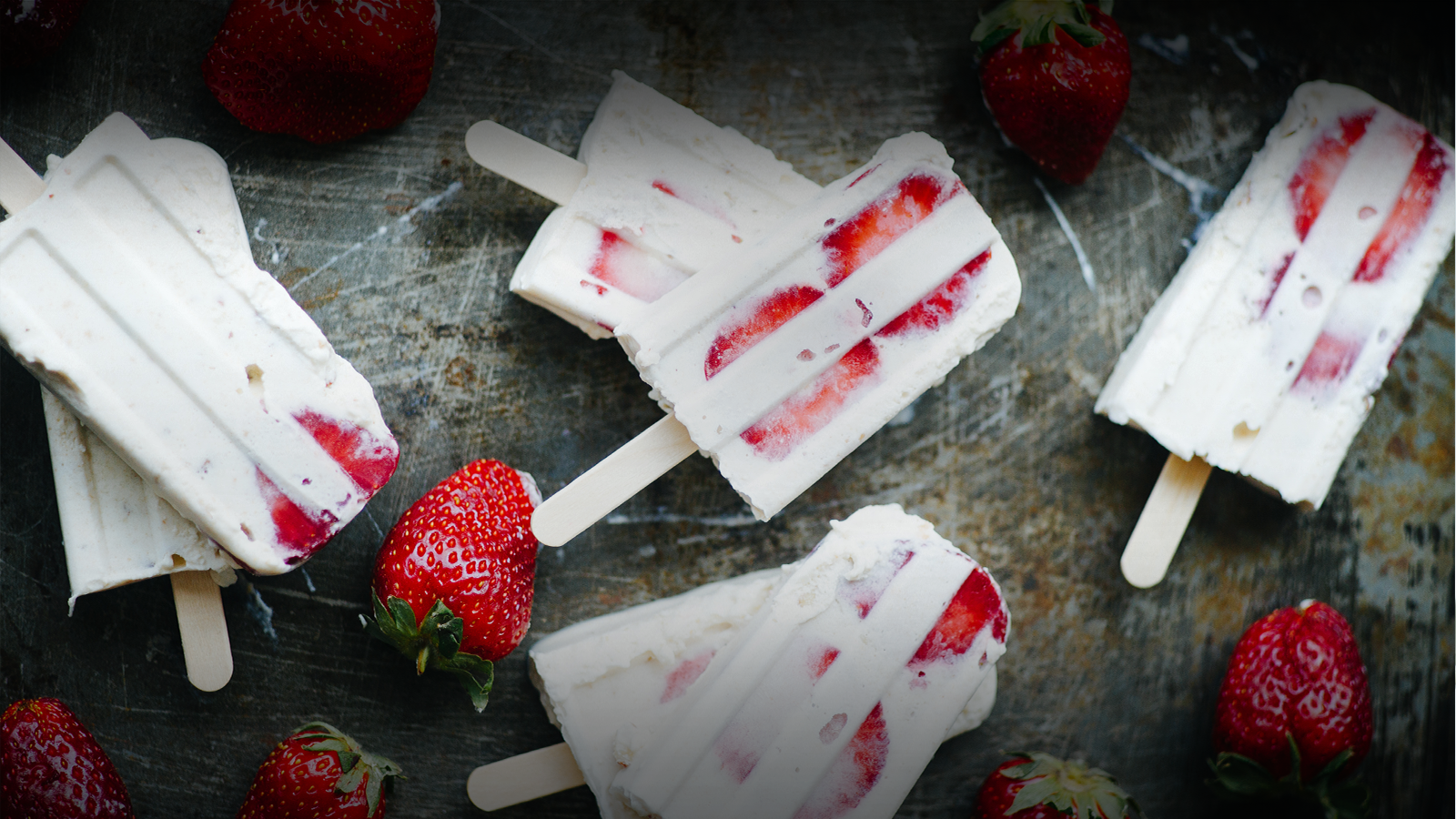 Ice cream bars with strawberries, almonds and Plazma